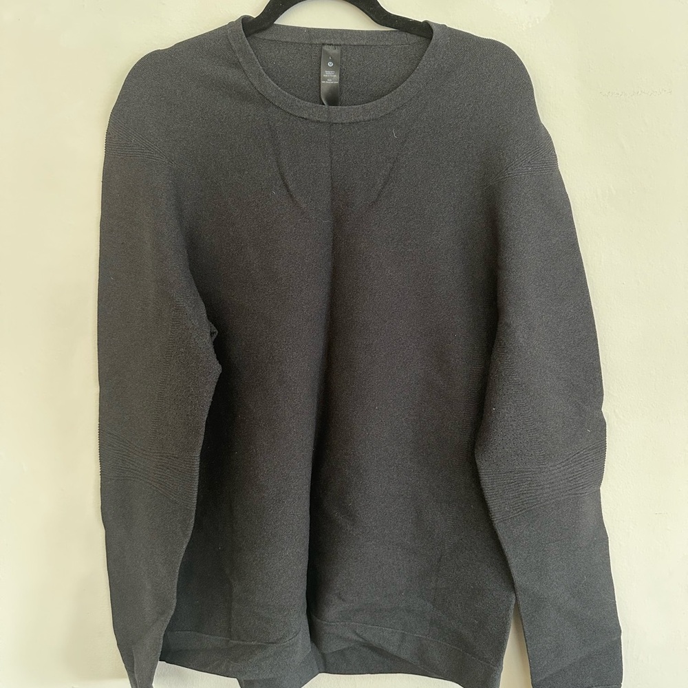 Lululemon Men's Black Sweater